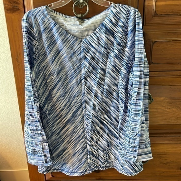 T by Talbots Women’s Blue And White Striped Tee Size Large EUC - Picture 1 of 8